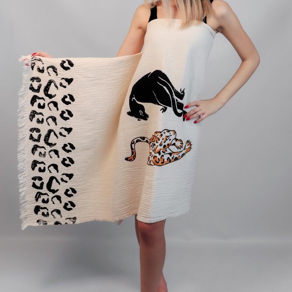 ICONIUM Luxury LEOPARD printed, muslin Peshtemal for women - Picture 1 of 7